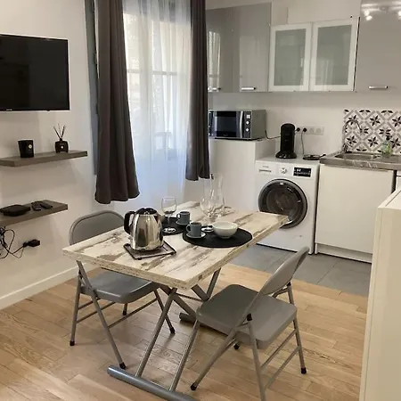 Charmant Studio A Apartment *